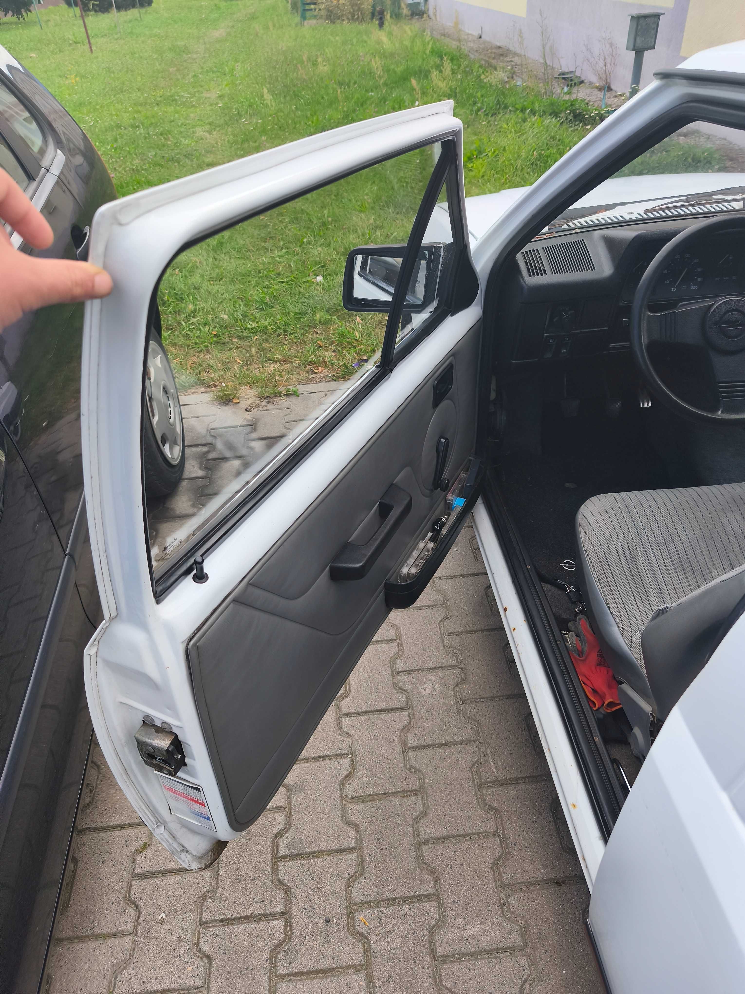 Opel Corsa A 1.4 Benzyna