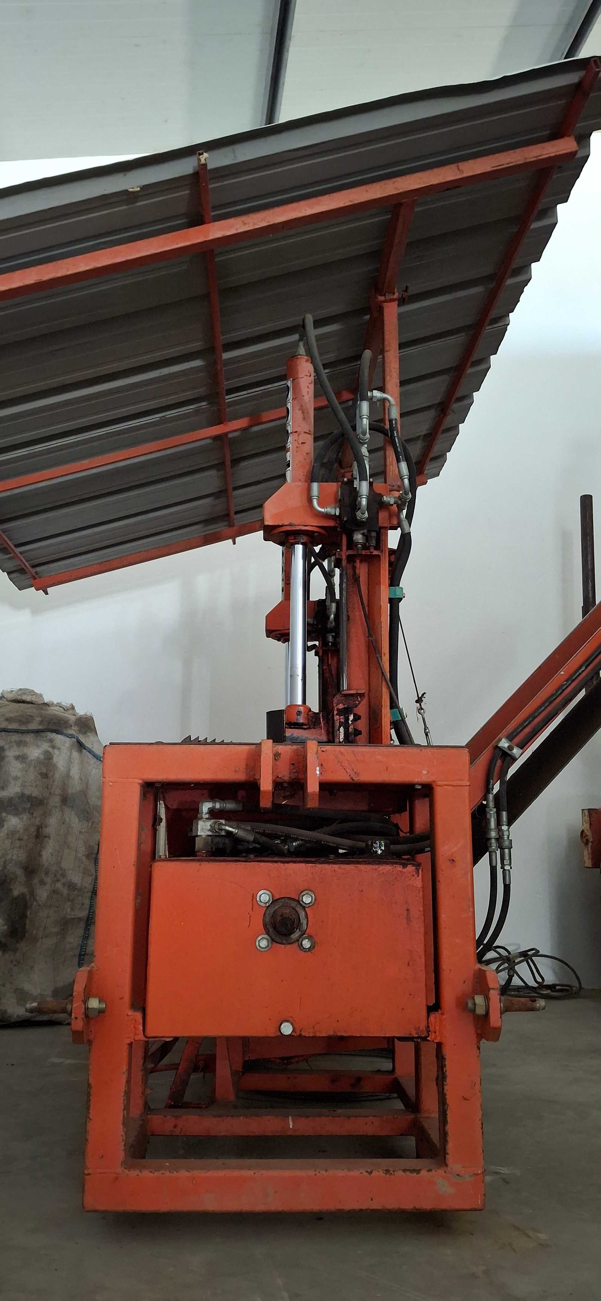 Maquina de tirar cortiça