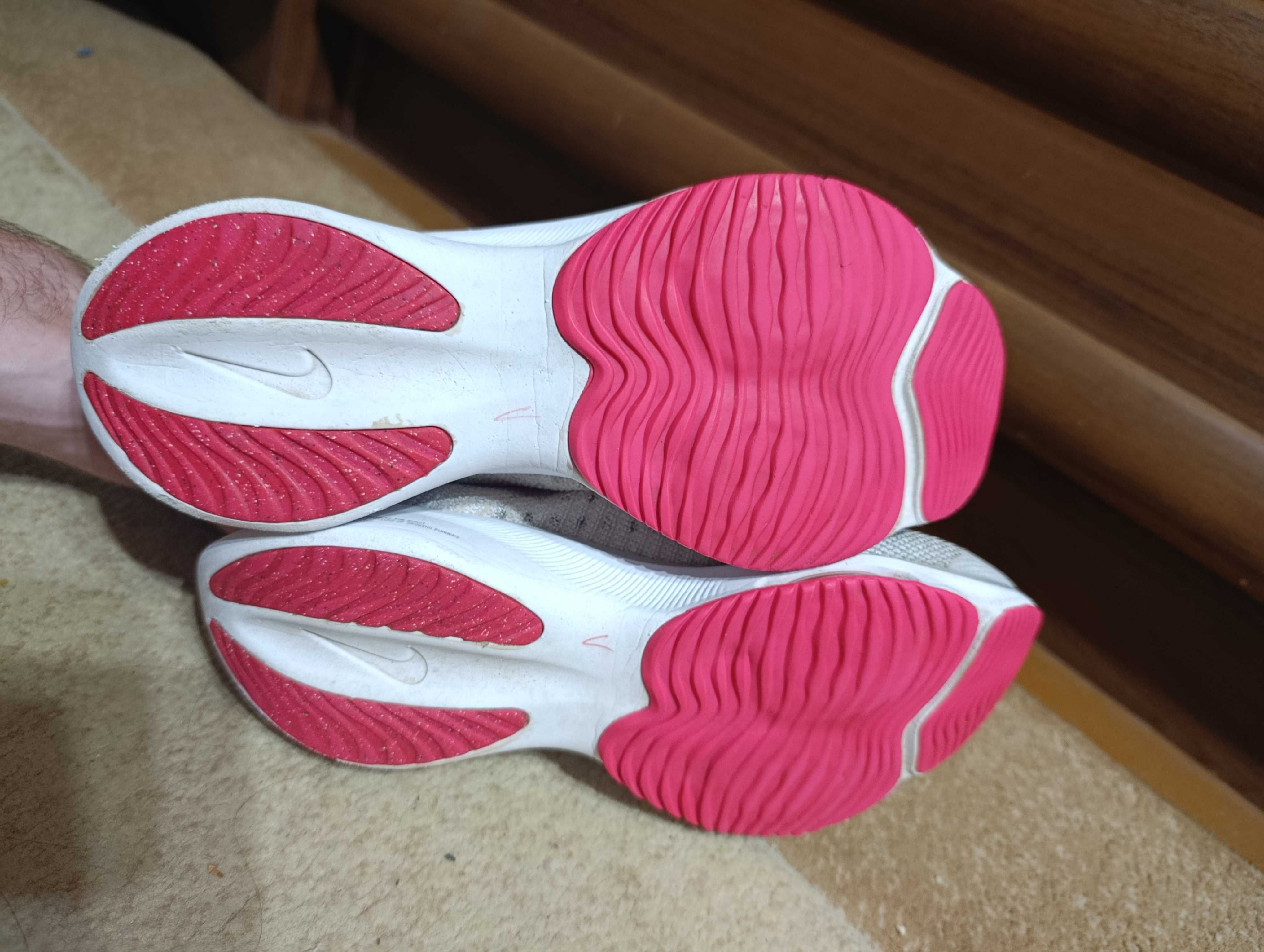 кросівки для бігу Nike Air Zoom 24 см 38 размер