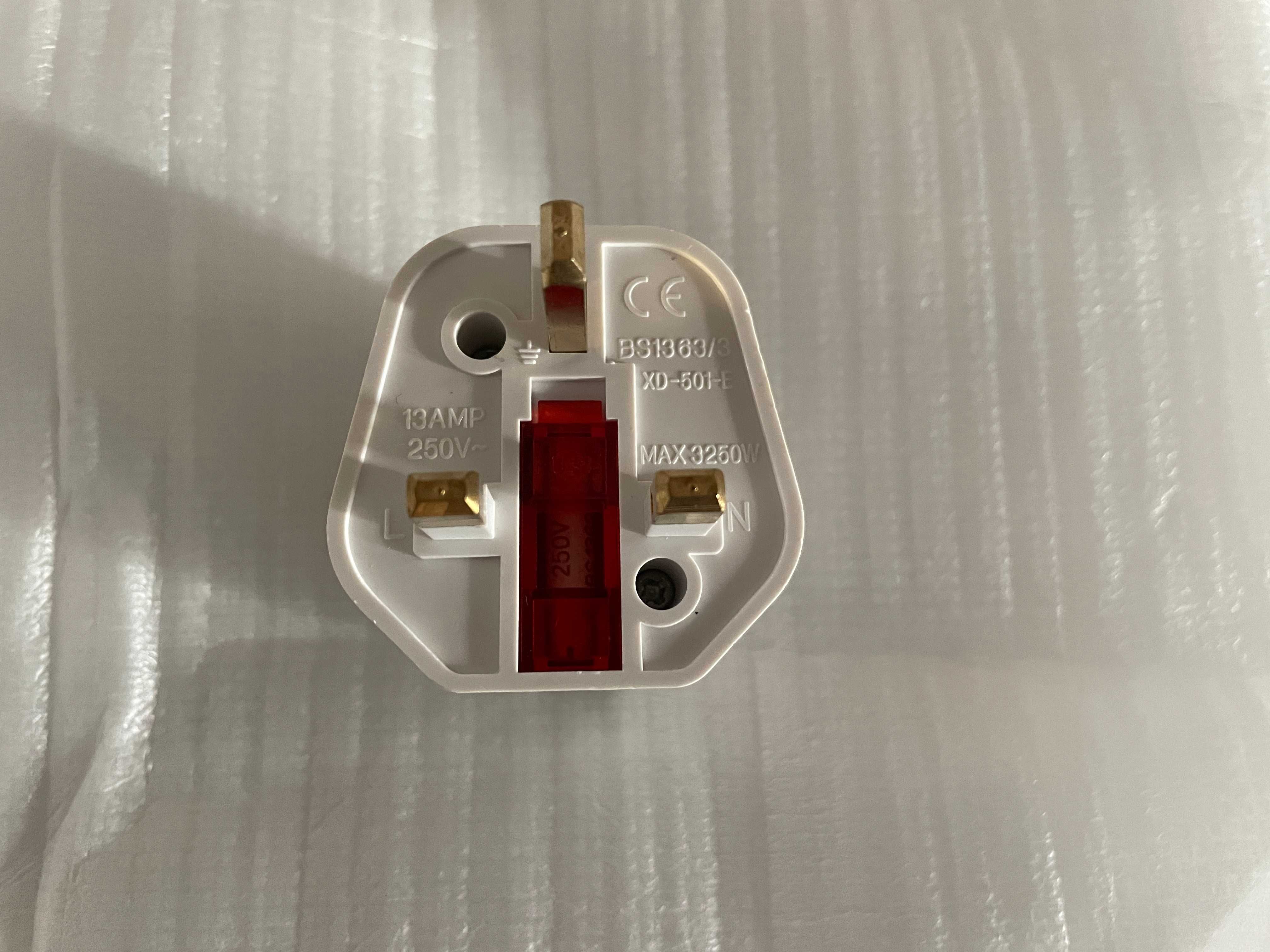Adaptador corrente Reino Unido UK - Europa