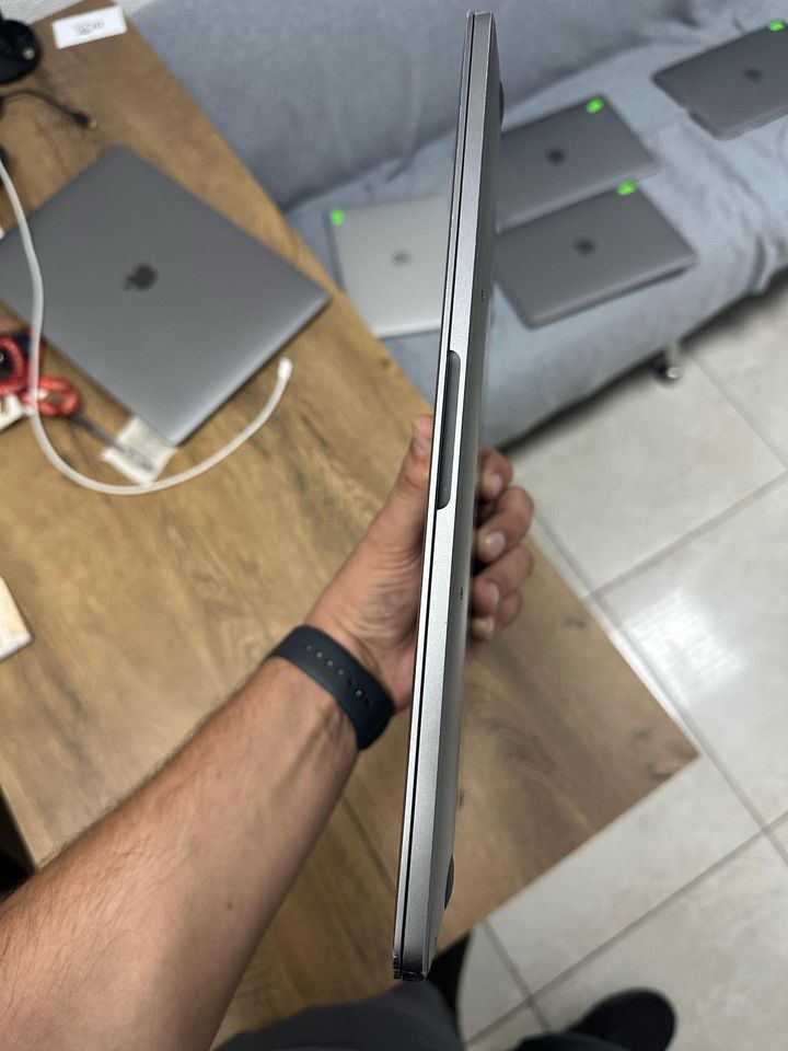 Macbook pro m1 2020 256gb