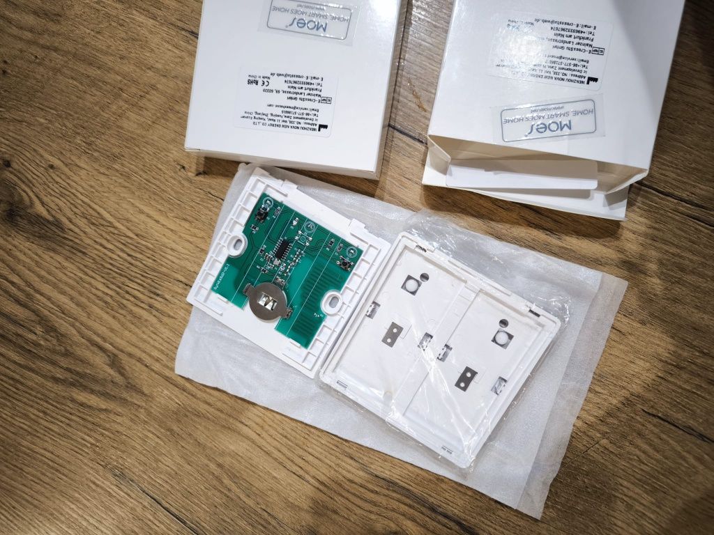 Pilot Scen 4-Kanałowy ZigBee Tuya MOES