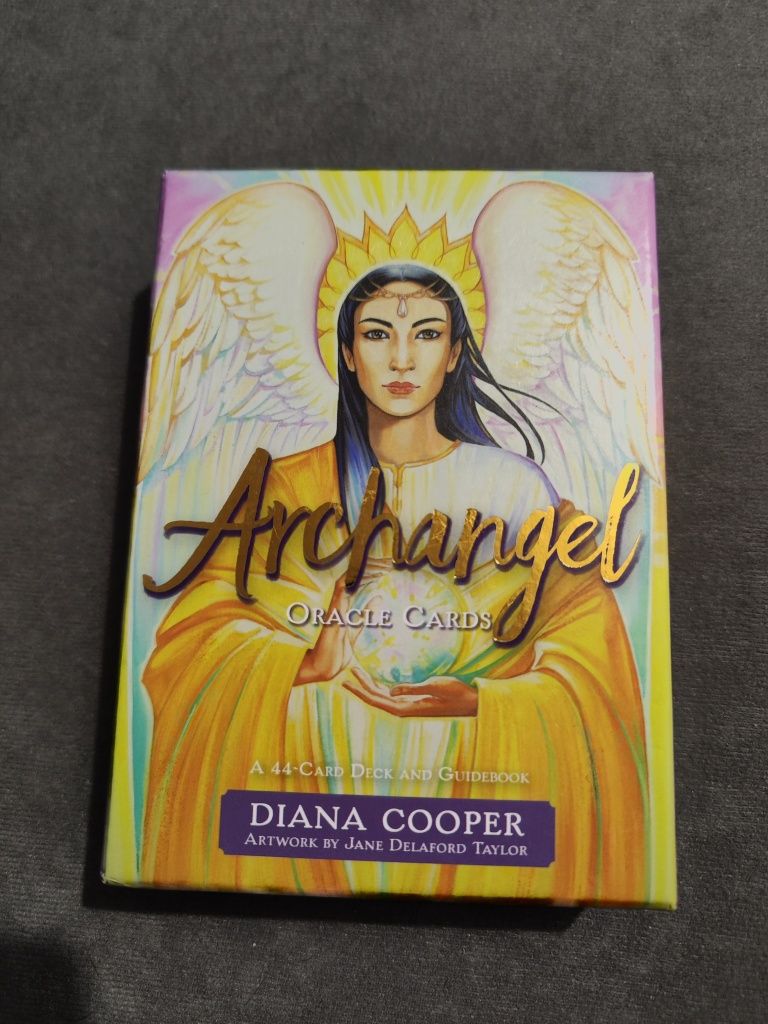 Archangel Oracle cards 44 + guidebook Diana Cooper