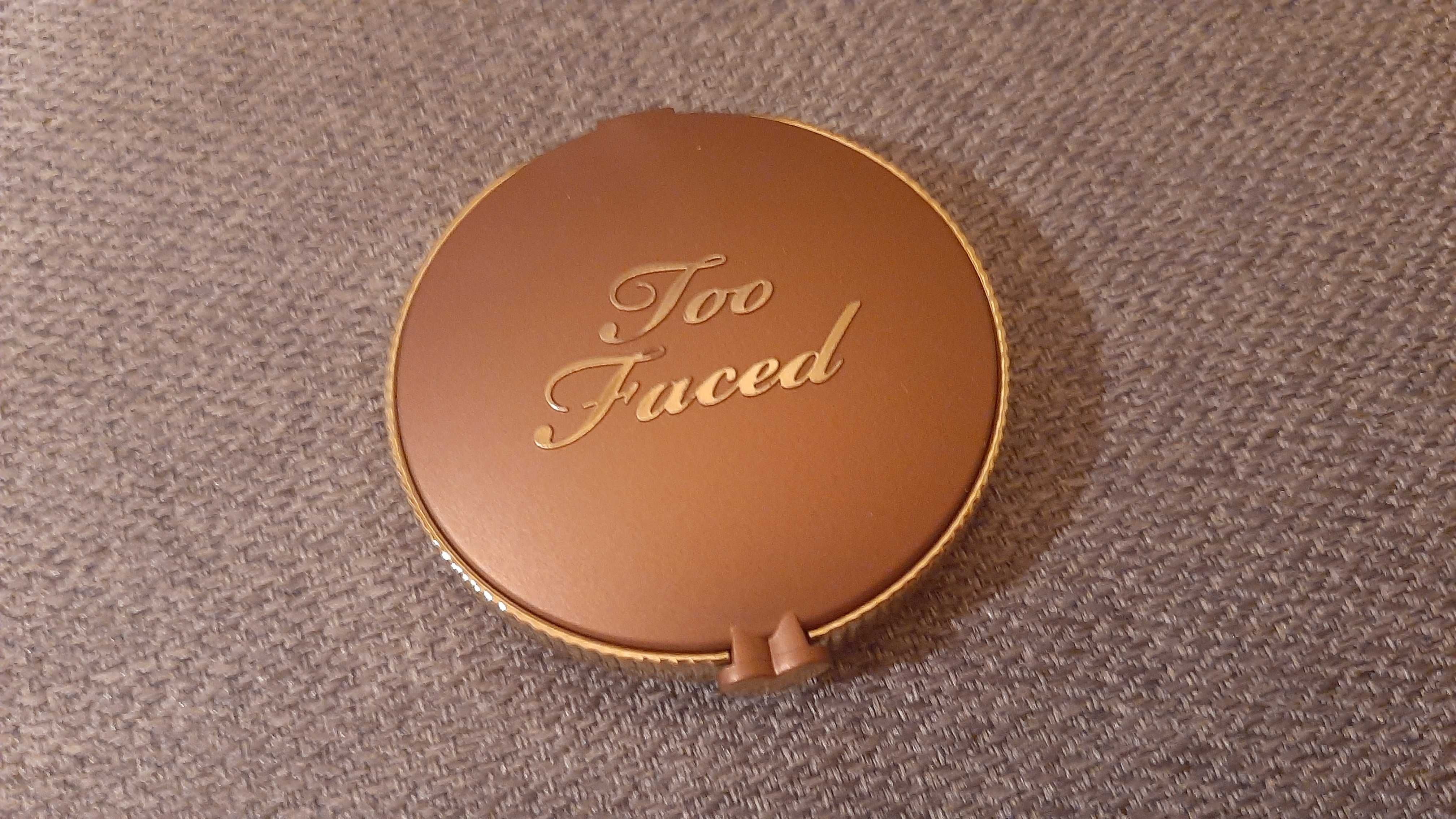 Chocolate Soleil Matte Bronzer Puder brązujący TOO FACED Format Voyage