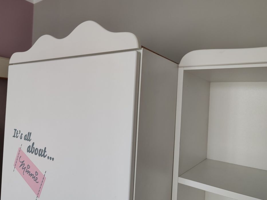 Białe meble dla dziewczynki, Meblik myszka minnie