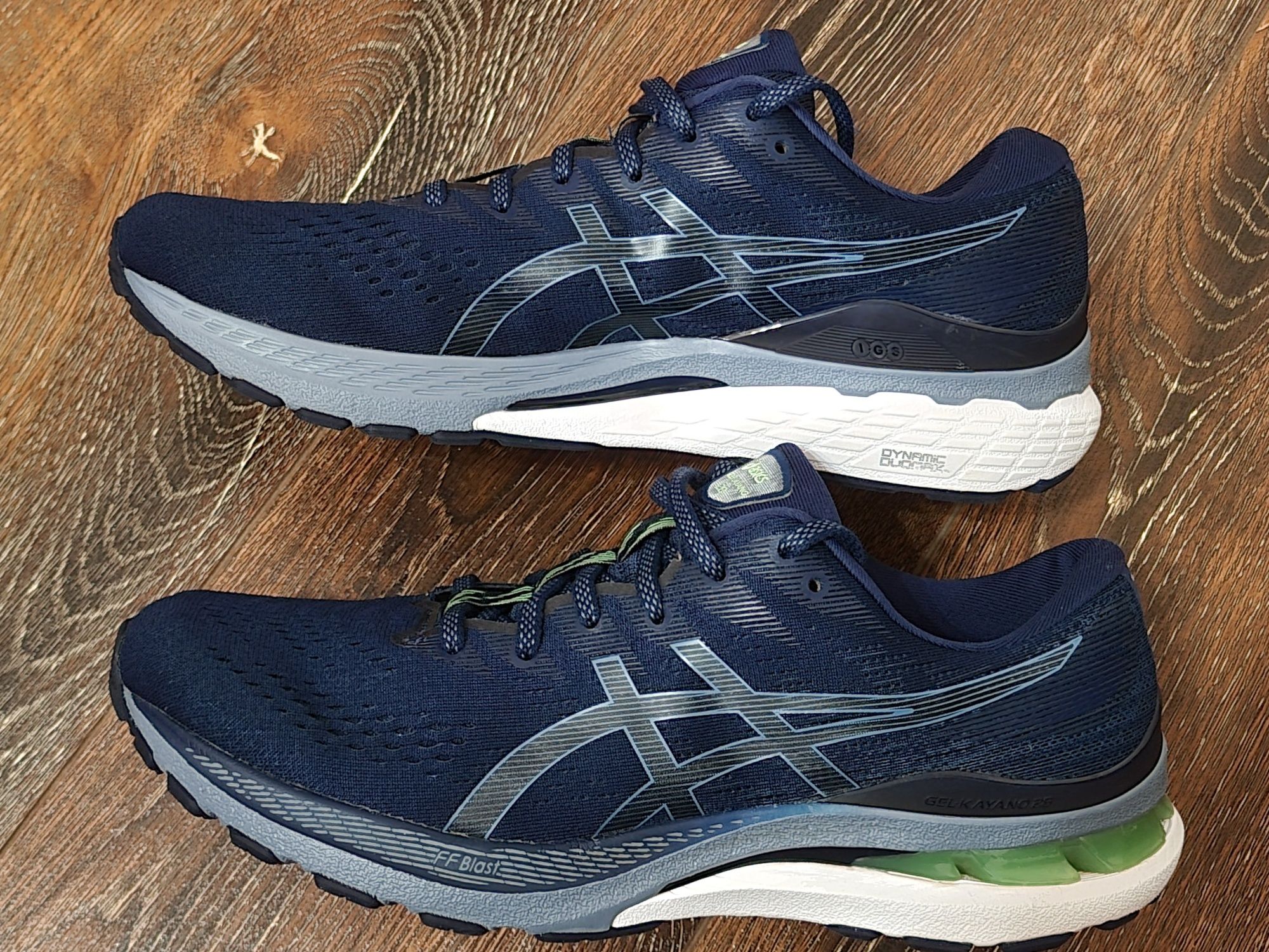 Оригінал 100% чоловічі кросівки asics gel kayano 28  eur 44