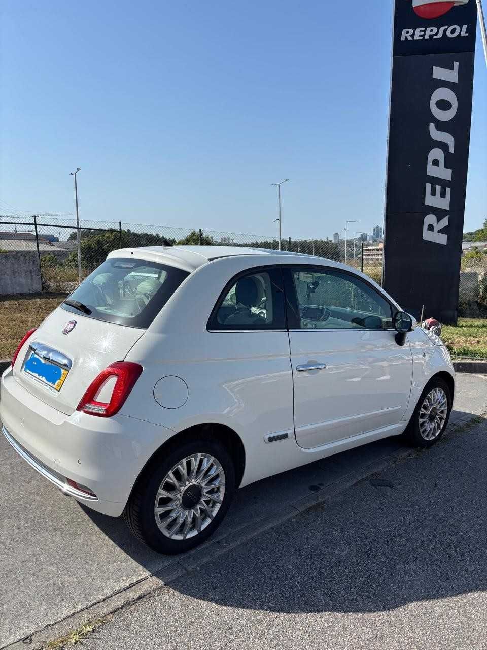 Fiat 500 Lounge 1.2 Automático (2017) – Muito estimado
