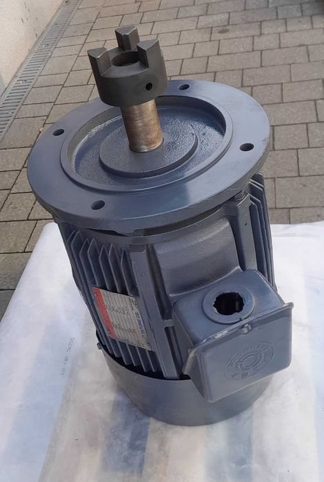 Silnik elektryczny 11 kW 1470 obr/min