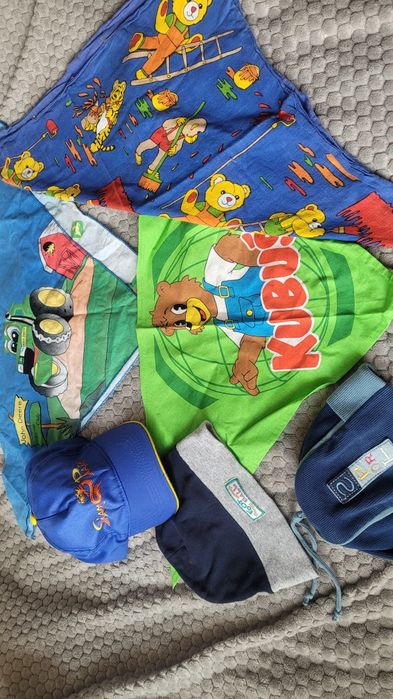 Chusteczki / bandany, czapki dla dzieci