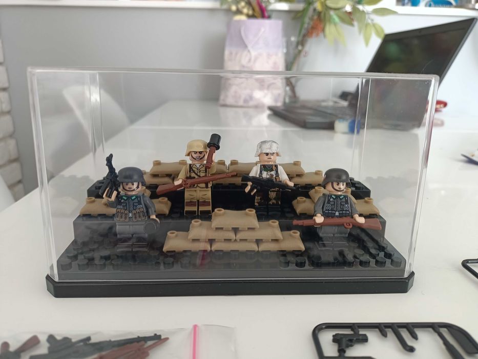 Figurki żołnierze typu Lego Wehrmacht II wojna światowa z gablota