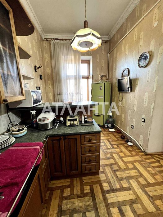 Большая 4-х комн. квартира в историческом центре города на ул. Пастера