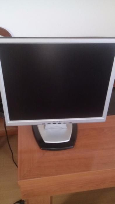 Monitor LCD de 19 Polegadas