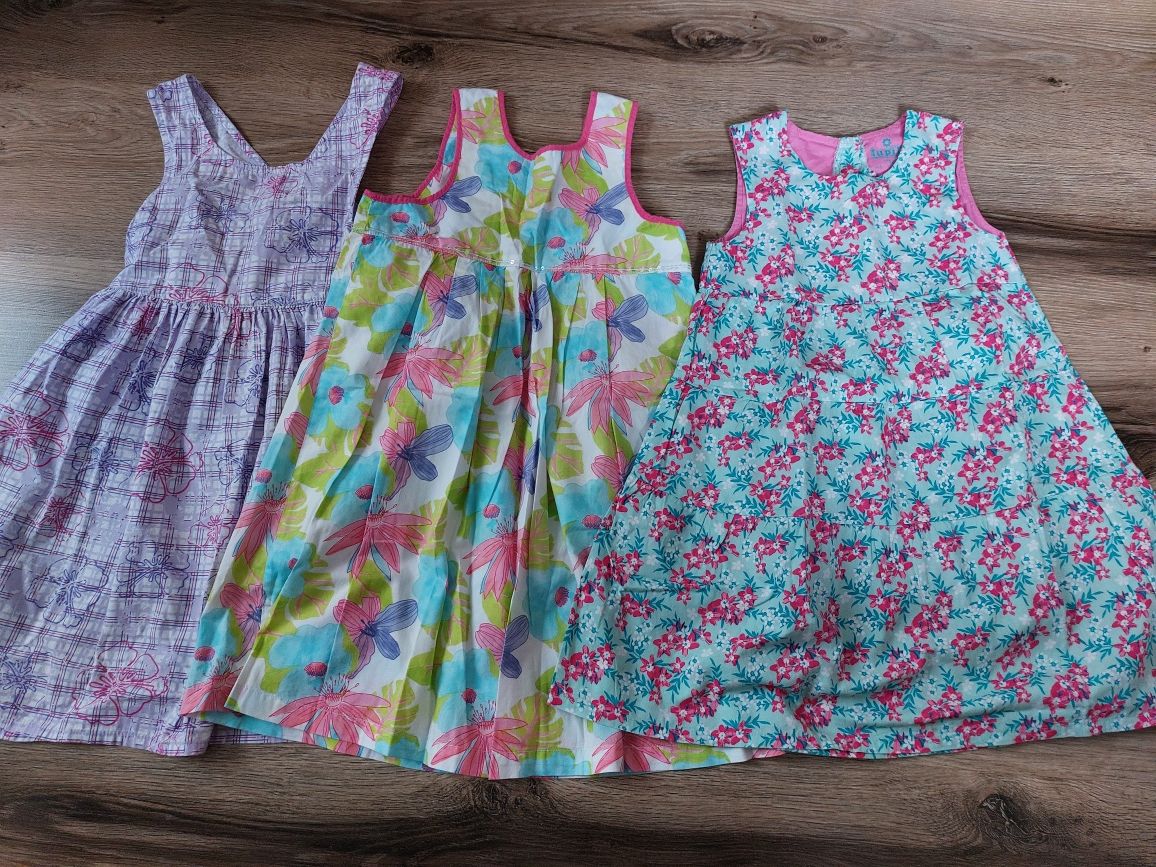 3 sukienki dla dziewczynki 110