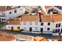 Moradia T3+1 com Pátio e Vista para a Várzea - Odeceixe