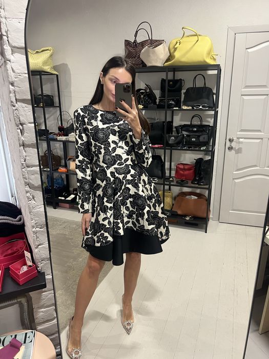 Сукня в рози Dolce&Gabbana! Розмір S, розпродаж люксових речей