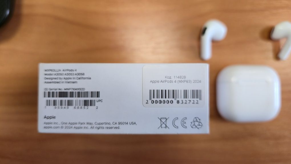 AirPods 4 MXP63LL/A