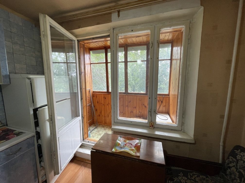 Продам 1 к.кв. 40 м. двухбалконку Гв. Широнинцев