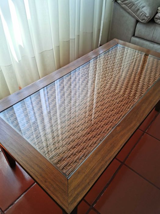Mesa de apoio para sala - Madeira e vidro