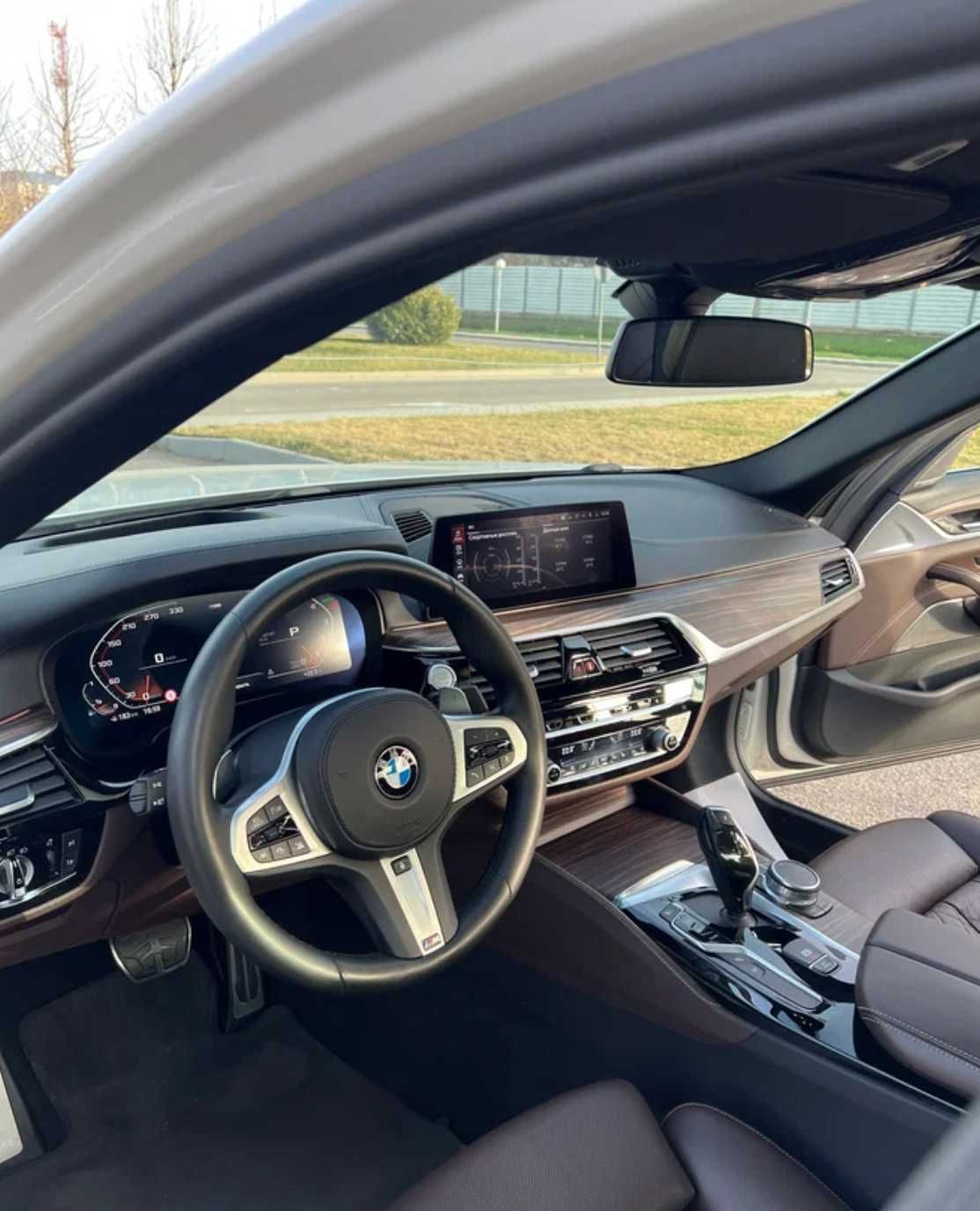BMW 5-series 530e (2019)