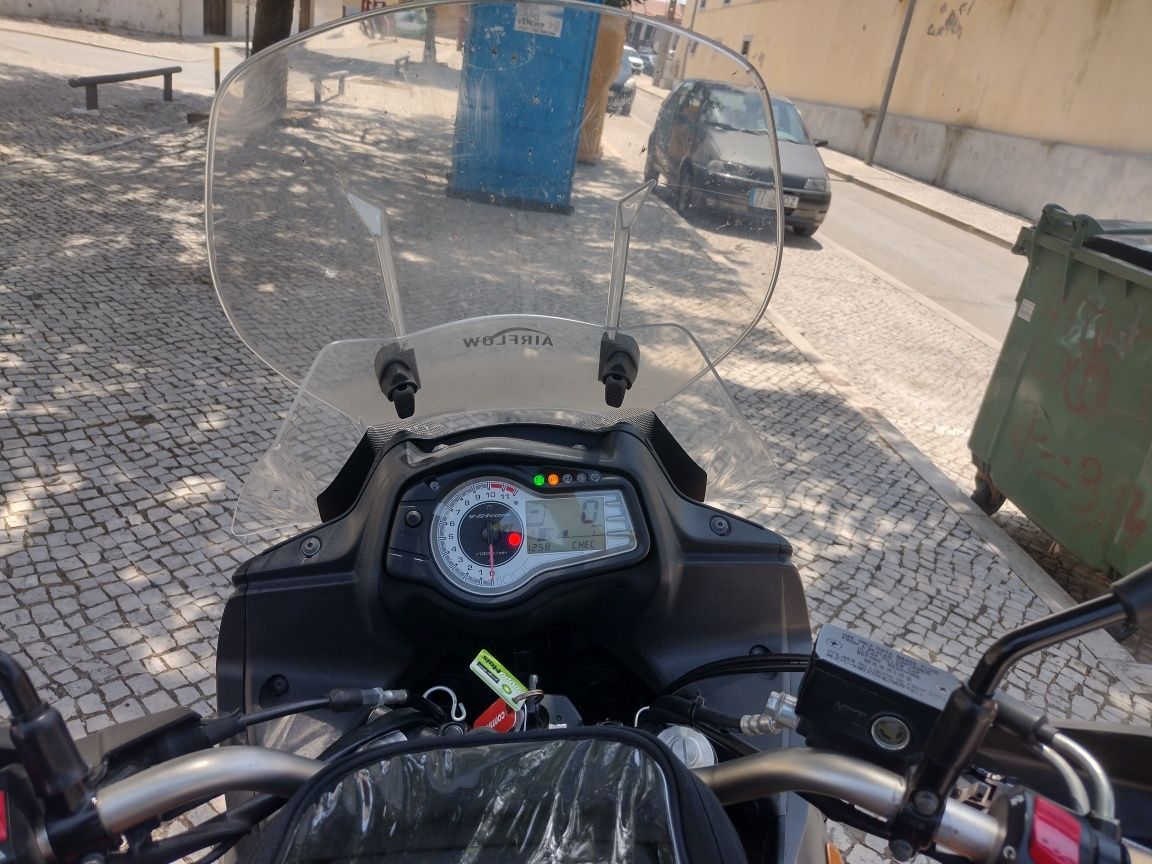 Suzuki v-strom 650