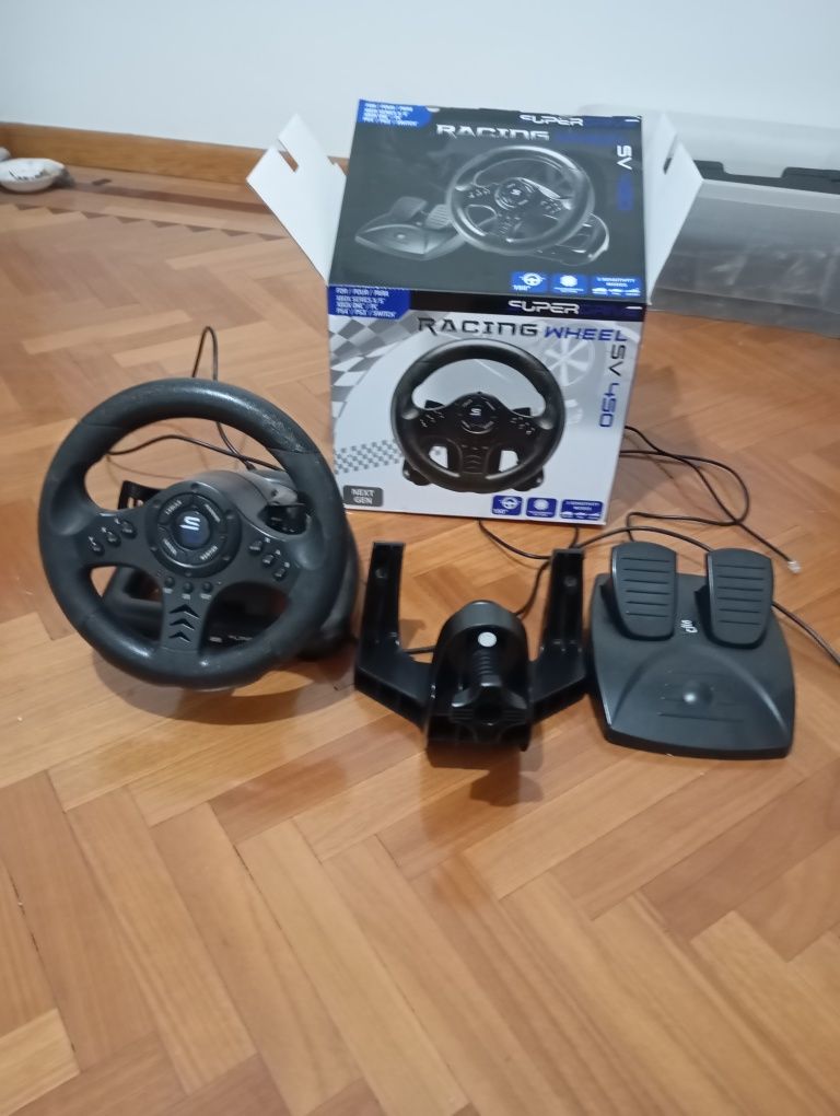 Vendo conjunto conjunto volante+ pedais para PS4