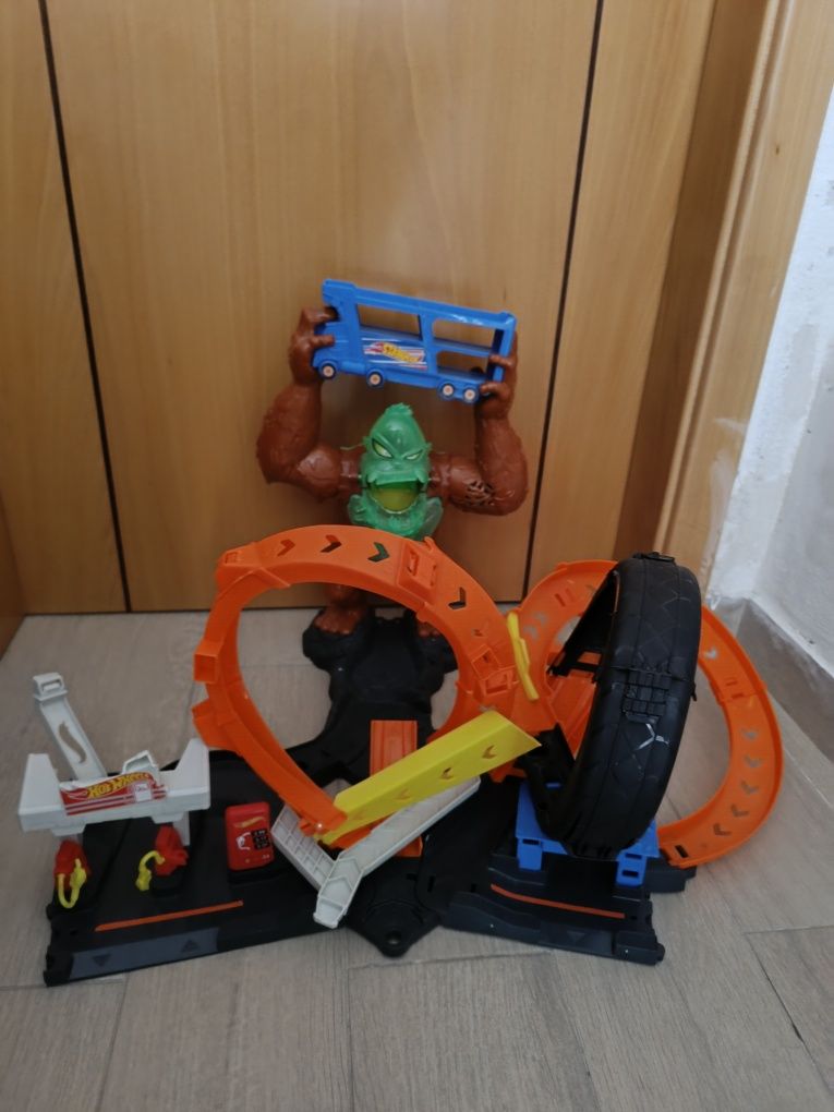 Pista hot wheels city gorila