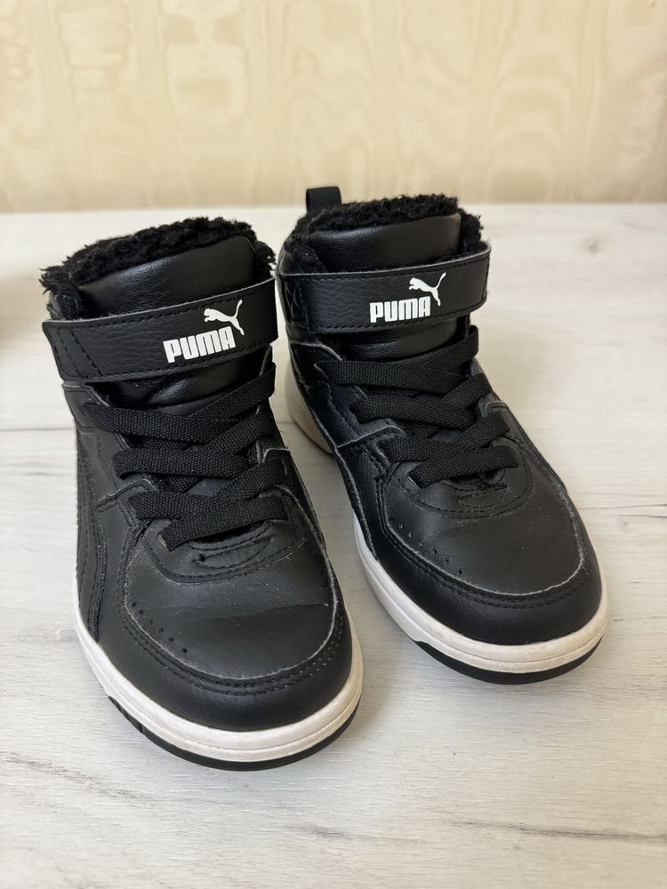 Продам детские ботинки Puma