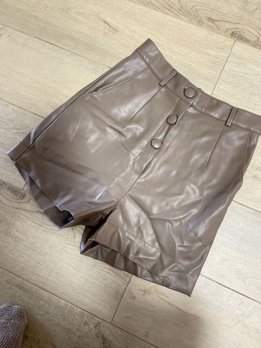 Шорти шкіряні