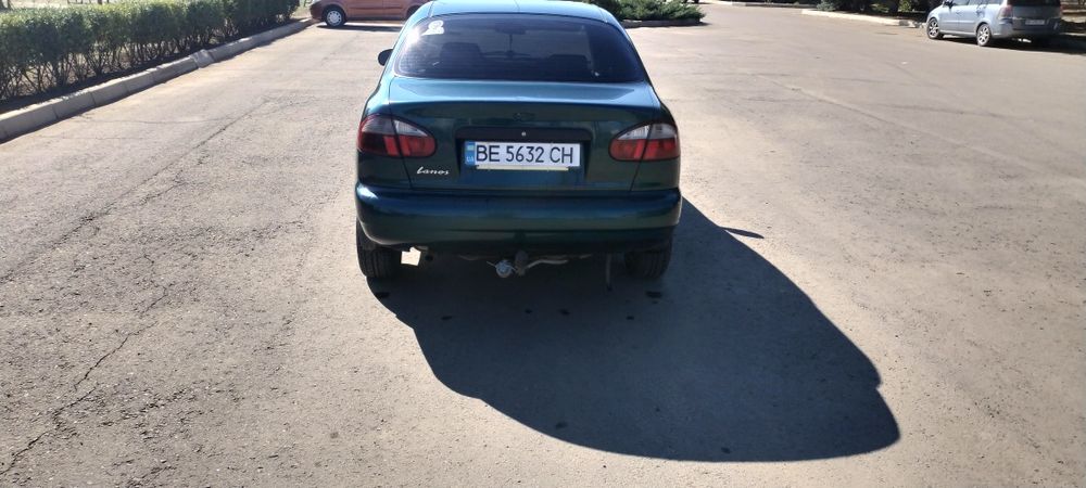 Део Ланос продаю