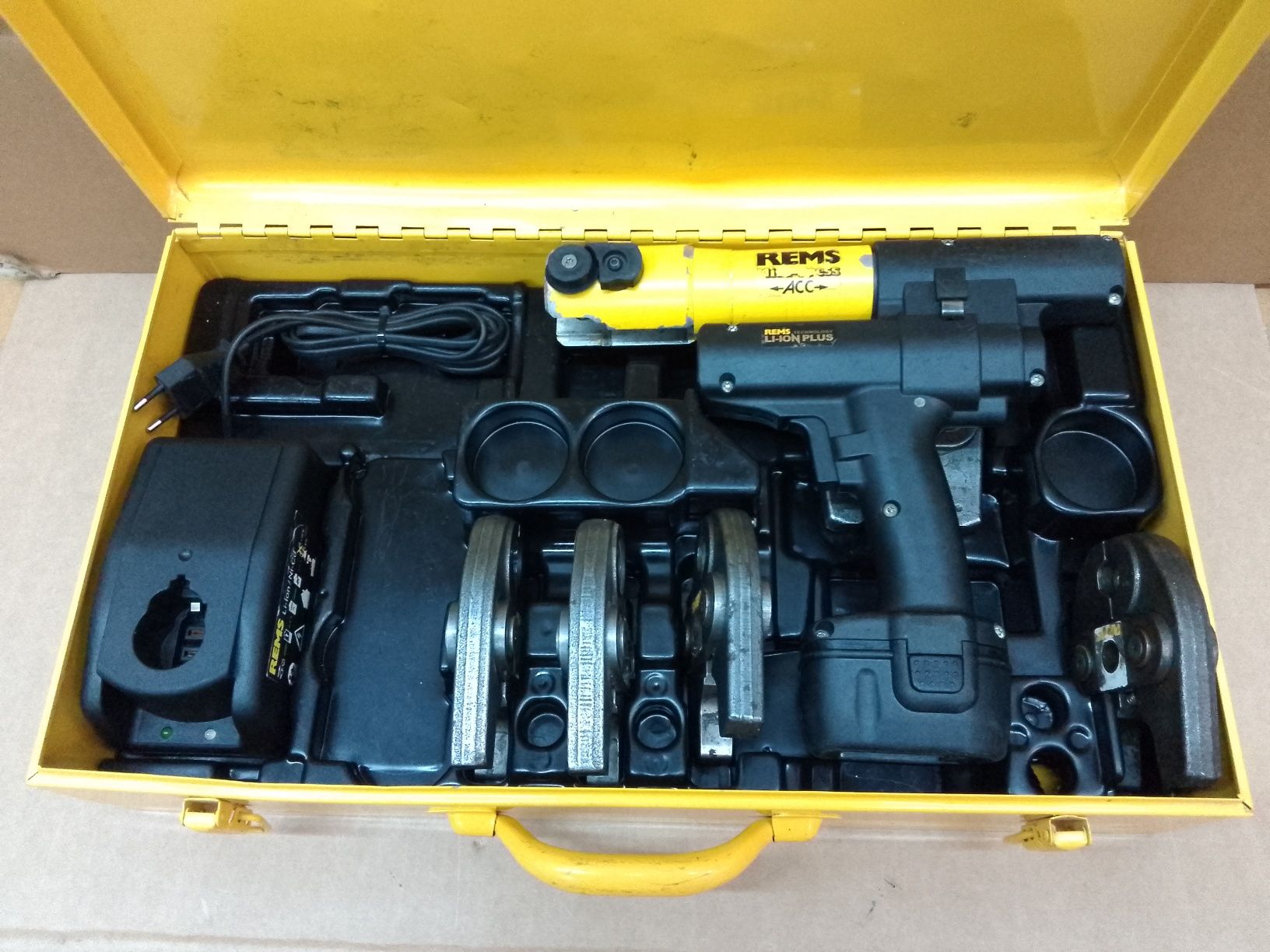 Rems Mini-Press ACC Zaciskarka Akumulatorowa Prasa V15-22
