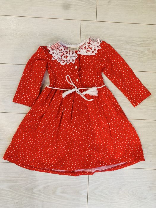 Речі на дівчинку 92-98