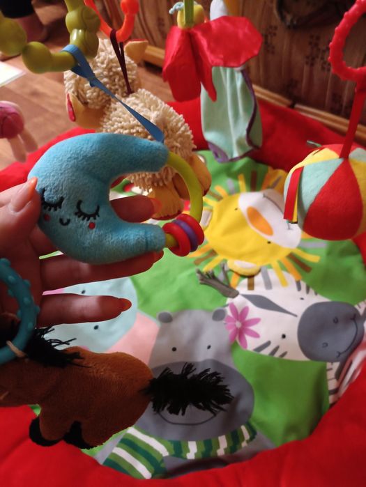 Розвивающий коврик  с дугами от Wilko/детский развивающий коврик