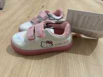 Nowe buty sportowe dla dziewczynki rozmiar 23