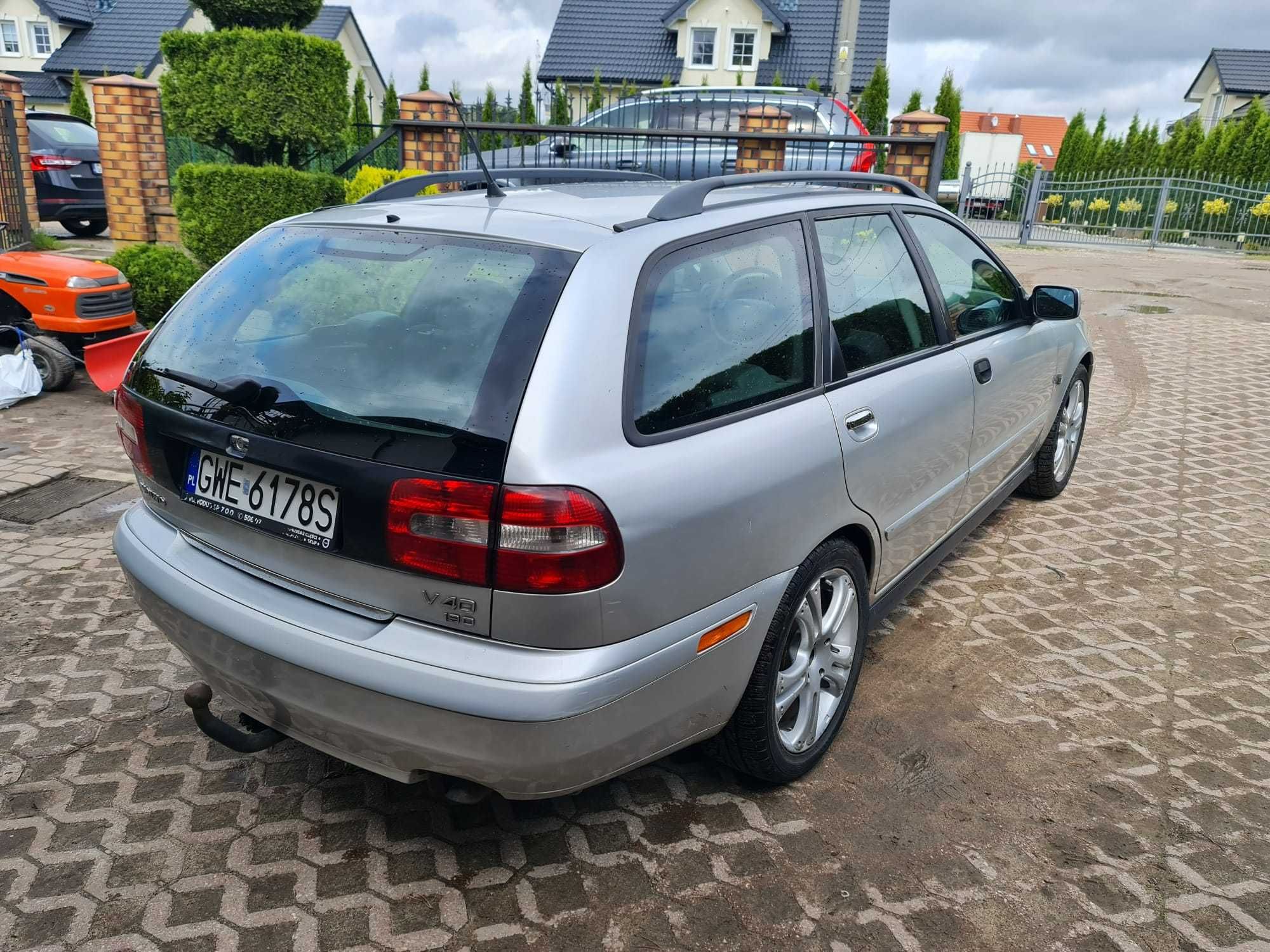 Volvo V40 1.9 D 2003r