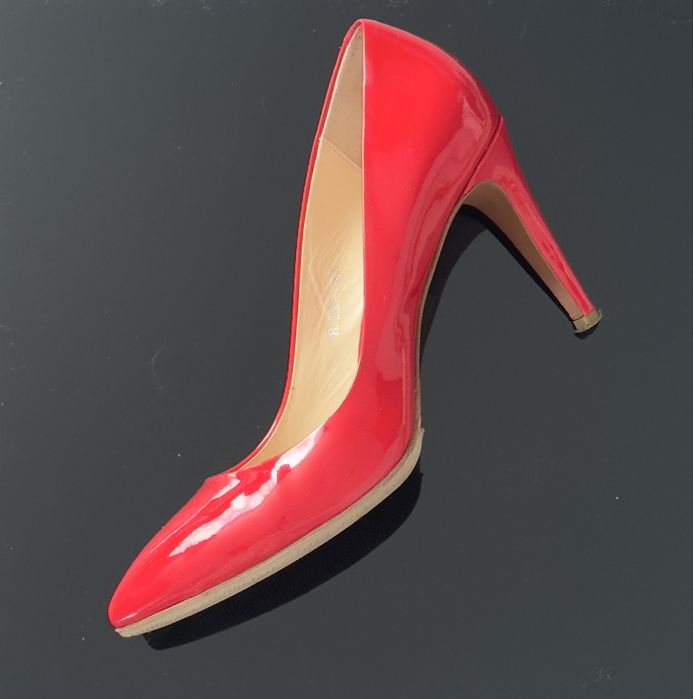 Туфлі - човники червоні Carlo Pazolini