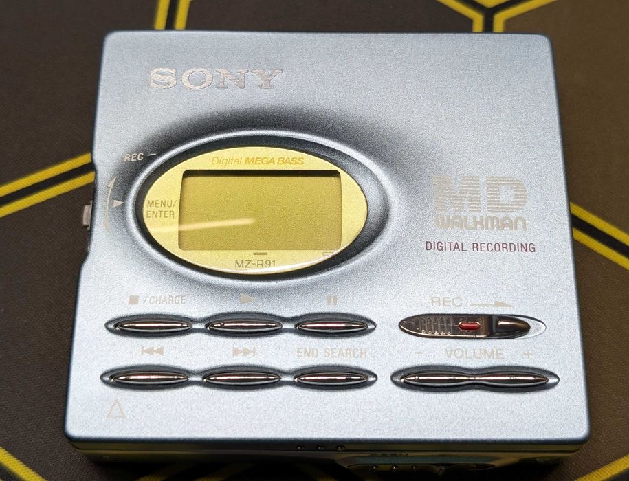 Пишучий мінідисковий (Minidisc) плеєр Sony Walkman MZ-R91. Відеоогляд