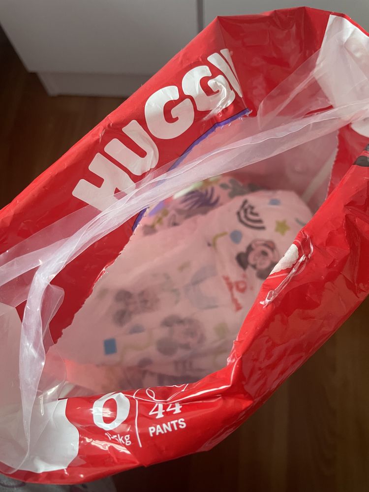 Підгузки-трусики Huggies Little Movers Pants для хлопчиків (15-25 кг)