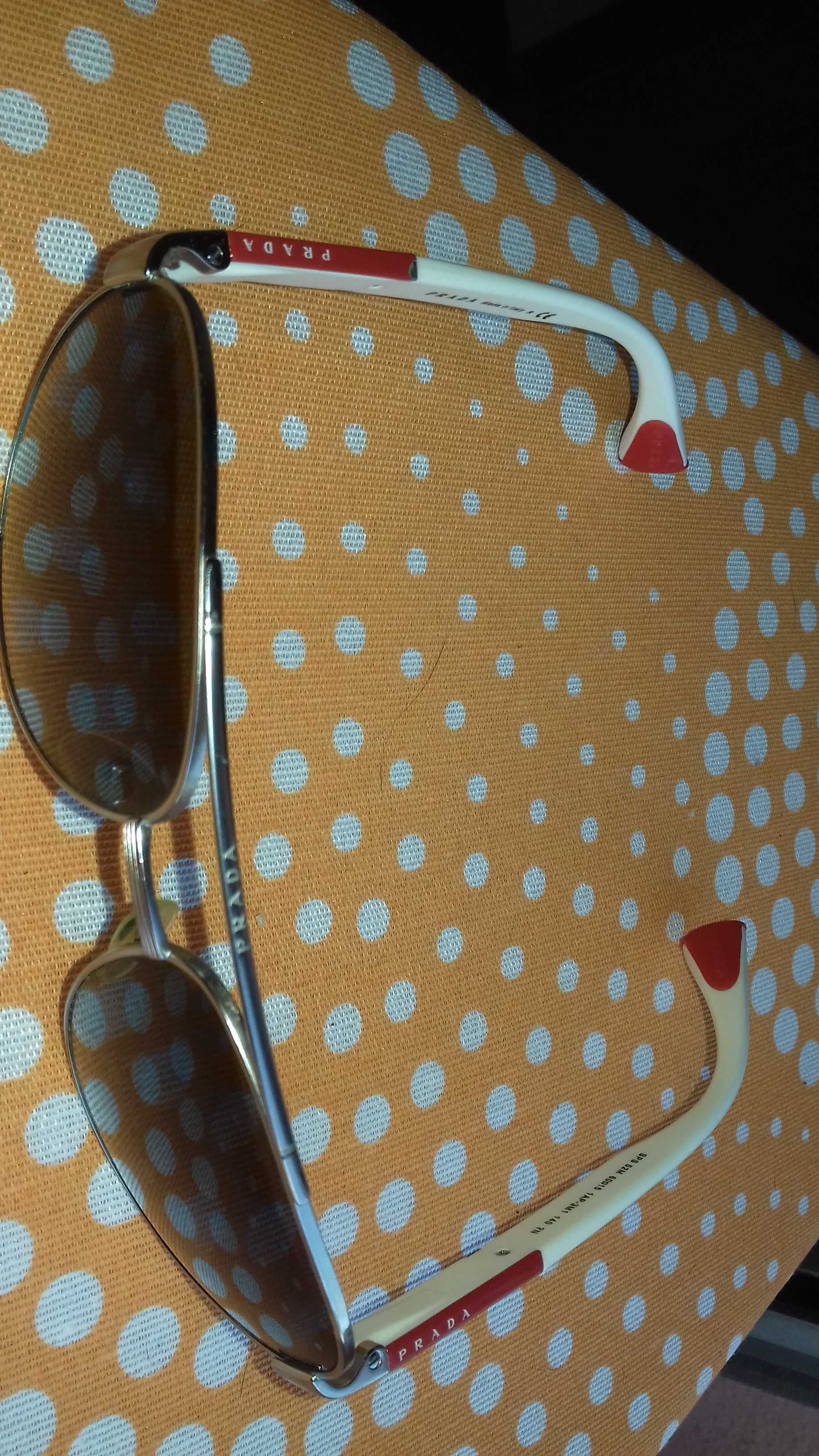oculos sol Prada made italia / verdadeiros armação aviador