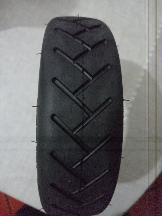 Pneu novo para trotinete (250x54)