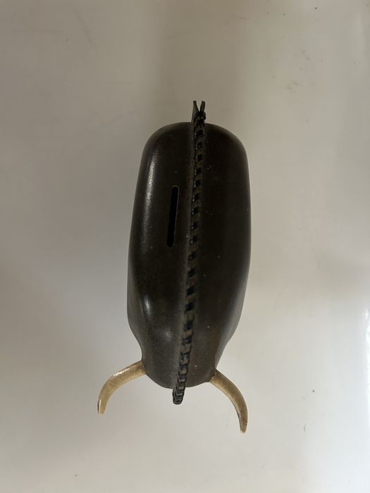 Mealheiro em forma de vaca