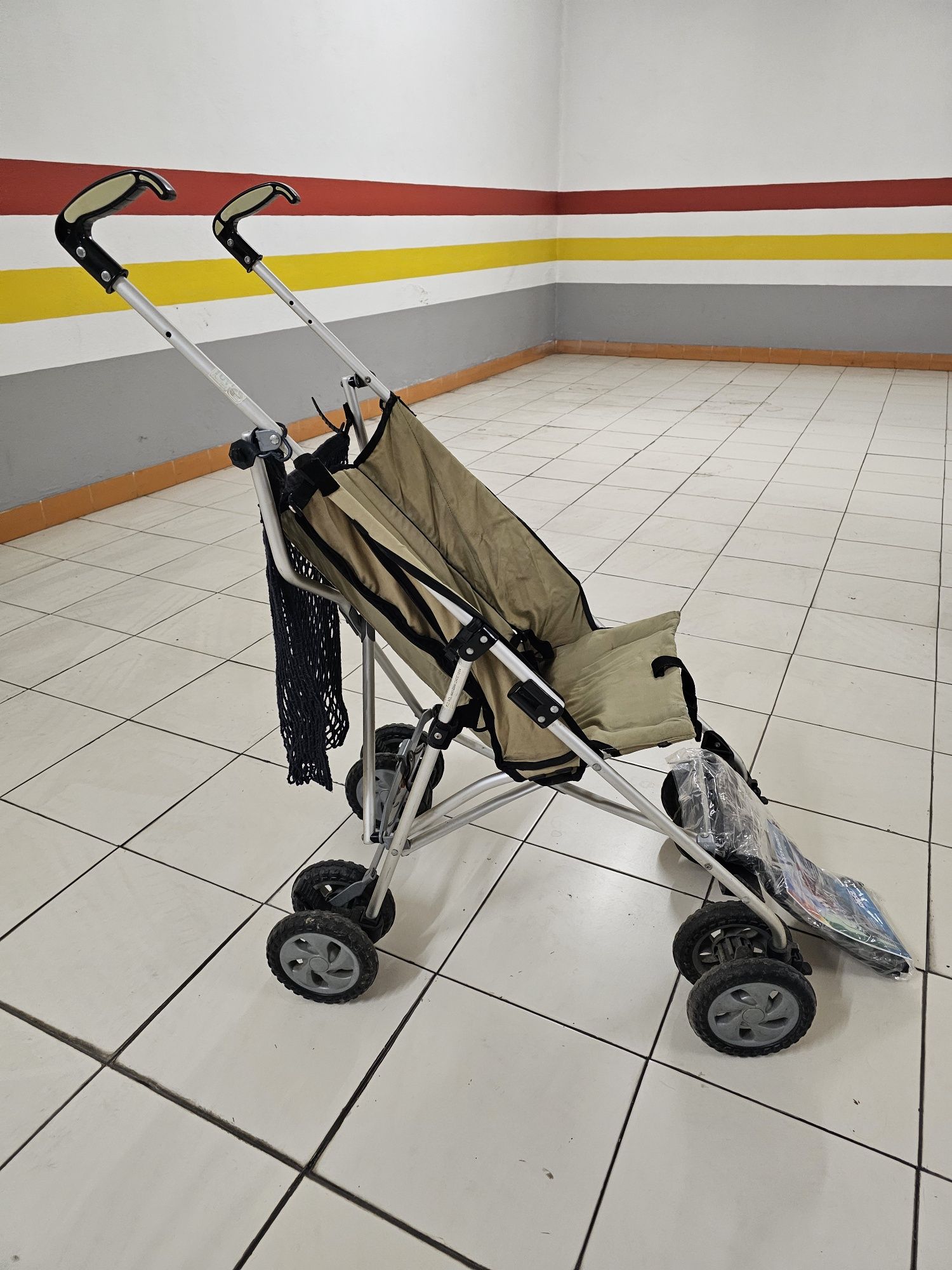 Carrinho de passeio Bebé