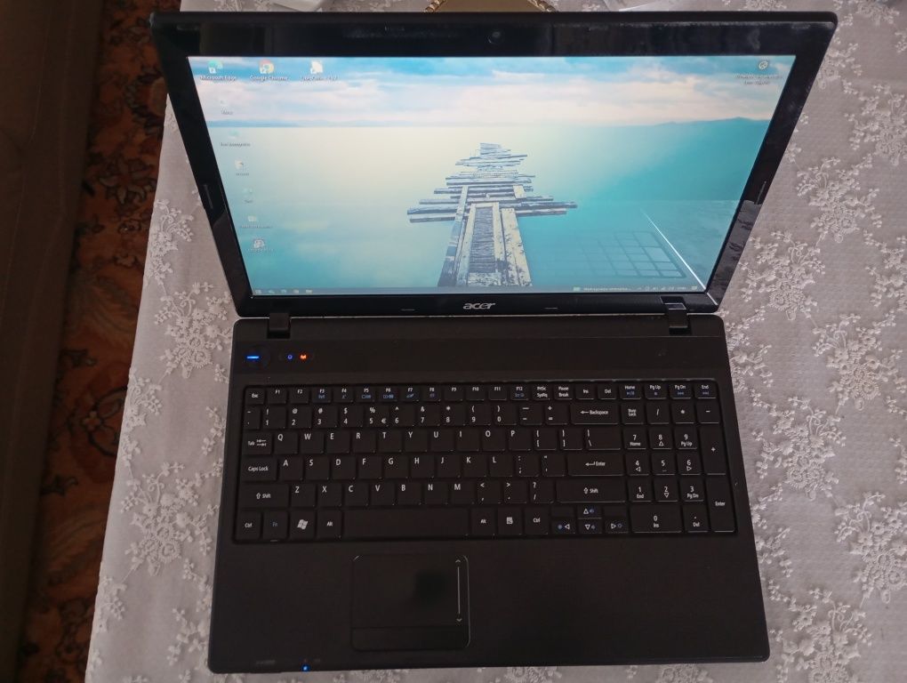 Acer Aspire Core 2 Duo 2.4GHz, SSD 256, 8Gb, ekran 15,6"Stan BDB