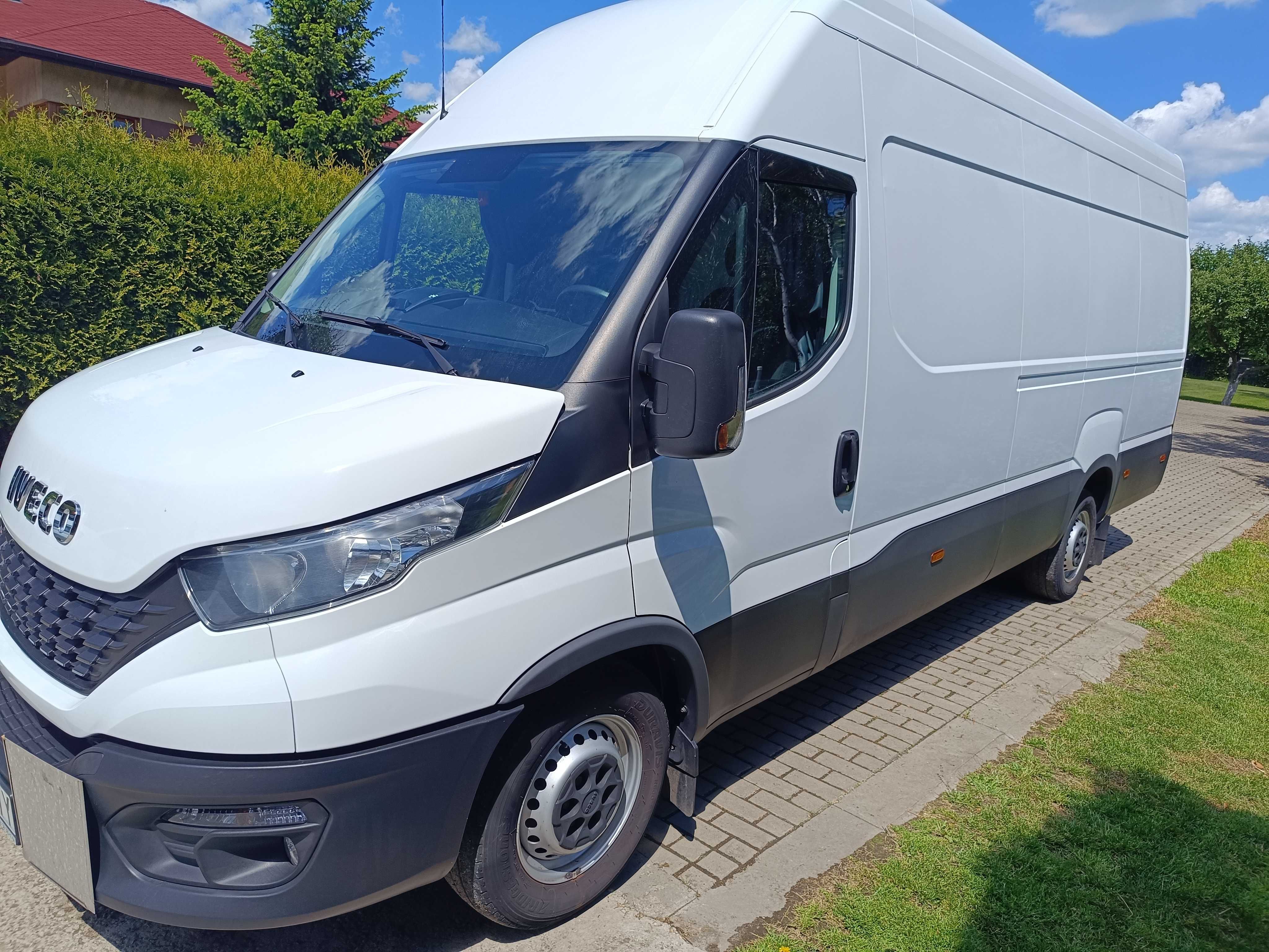 IVECO 35S18 Furgon