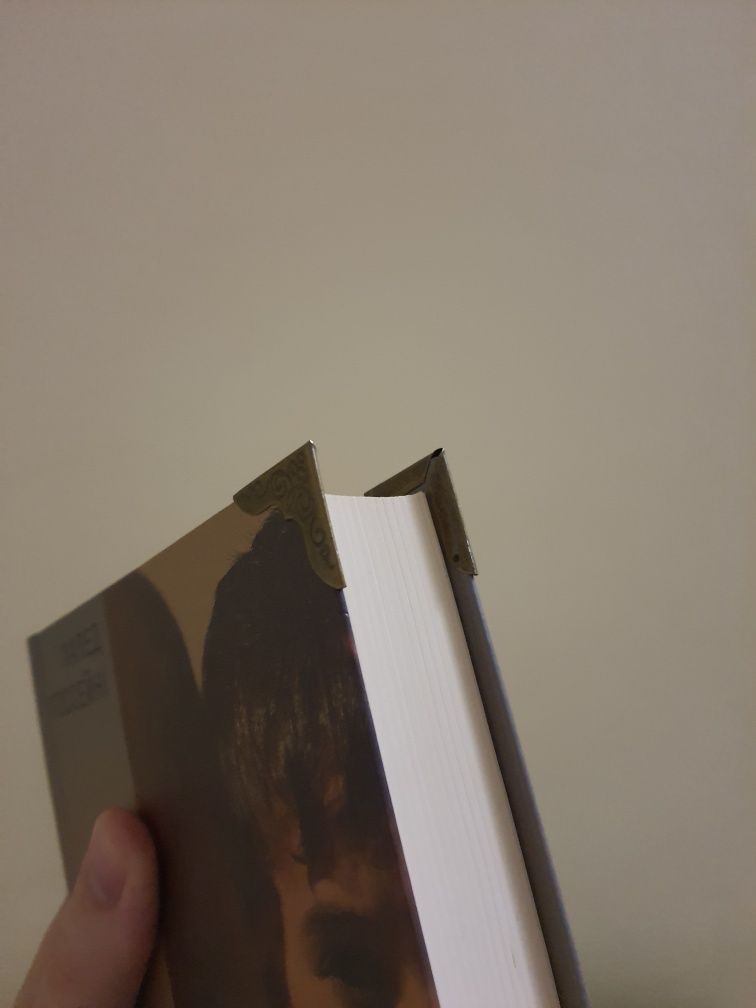 Книга "Ловець повітряних зміїв"