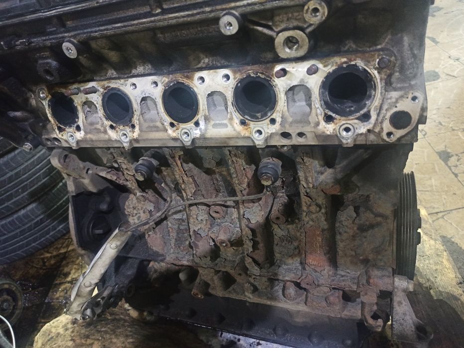 Двигун VW 2.5 CBUA Jetta, Passat, Beetle