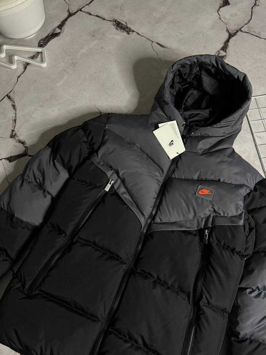 Куртка зимова Nike Storm Fit