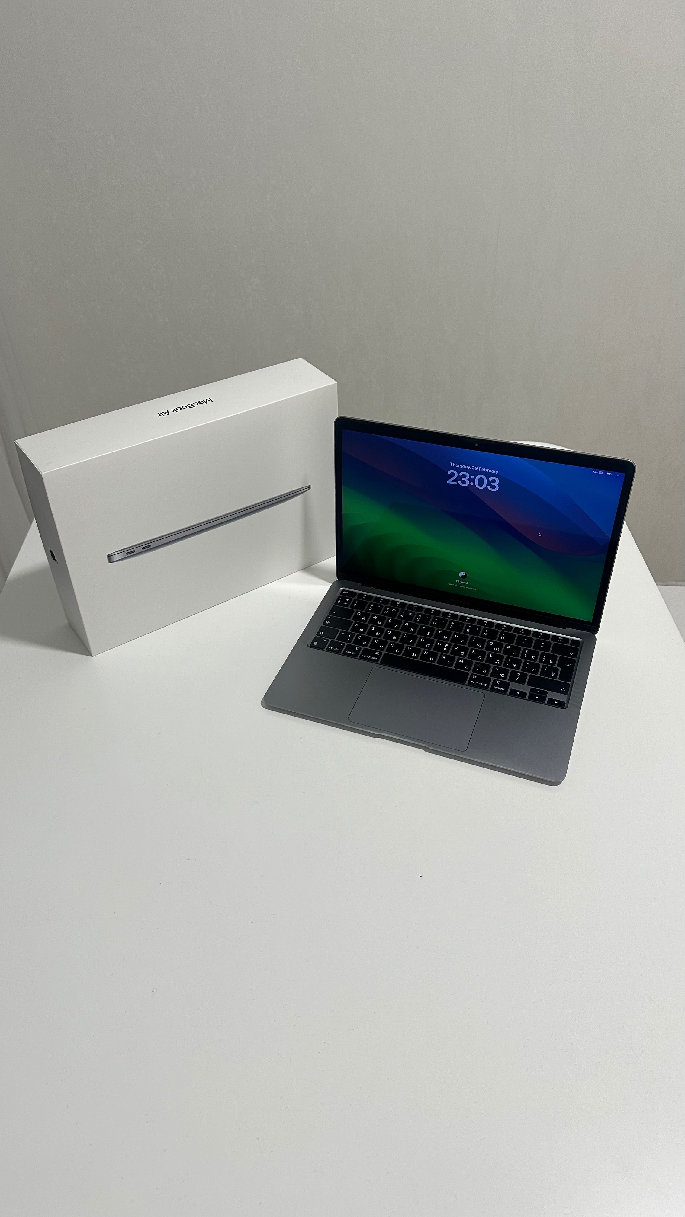 Macbook Air M1, 8 GB, 256 SSD, 2021 Space Gray