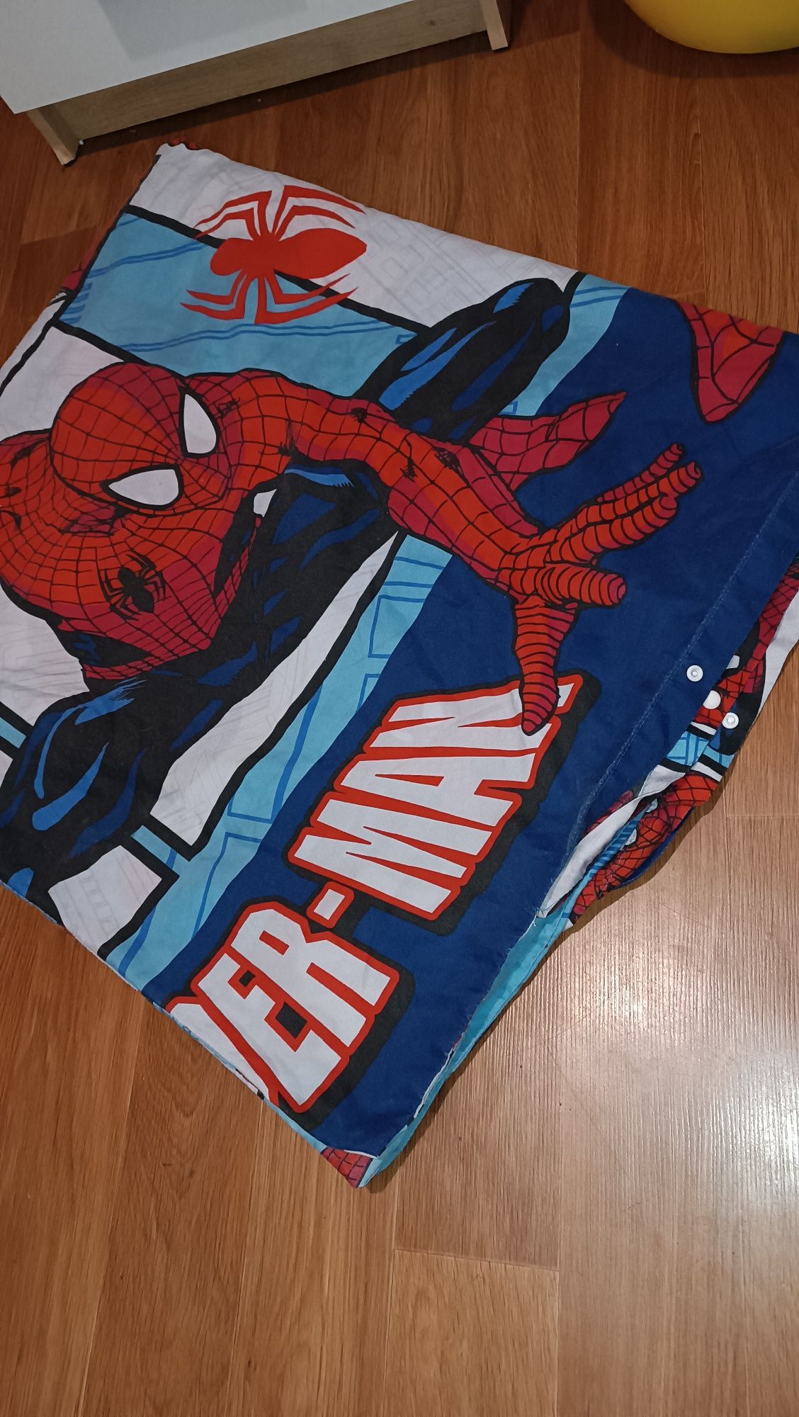 Продаю набор постельного белья детского Spider Man Marvel