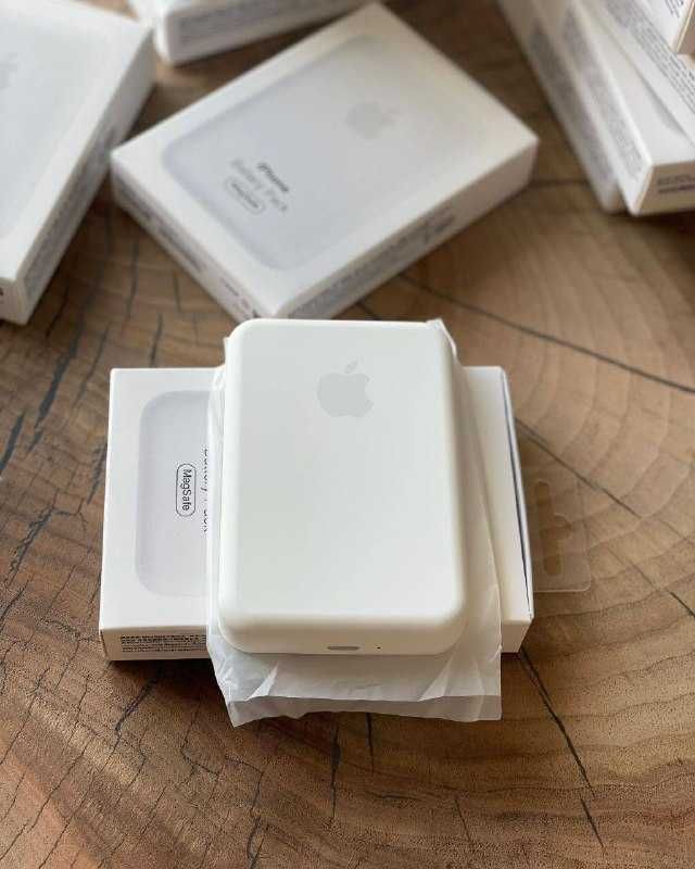 Зарядка Apple MagSafe Battery Pack 5000 mAh