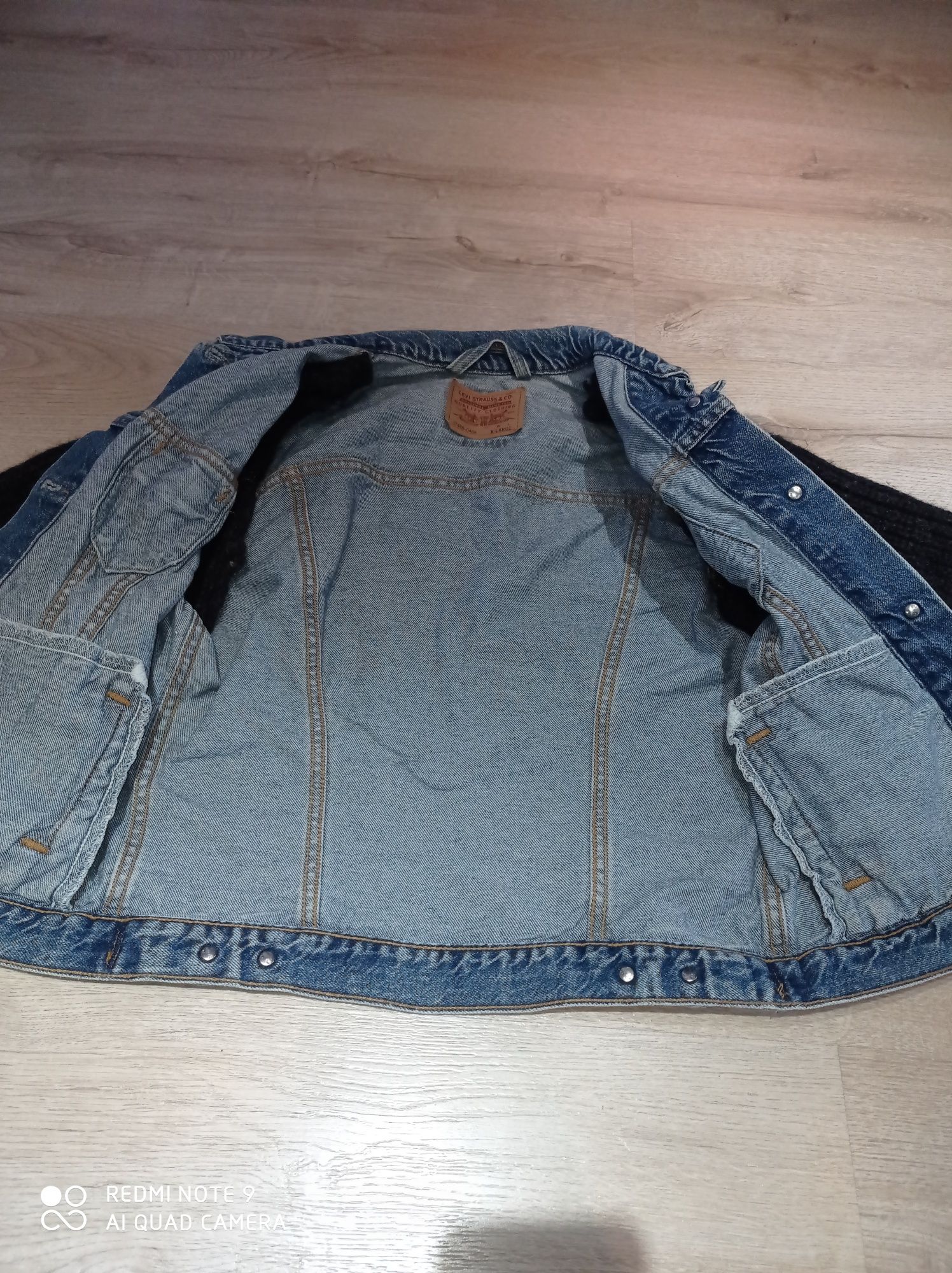 Kurtka Levis  XL